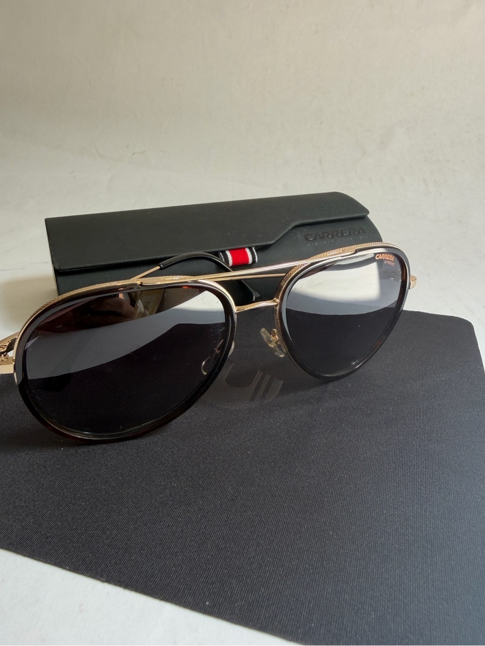 Carrera Havana Sunglasses Pilot new